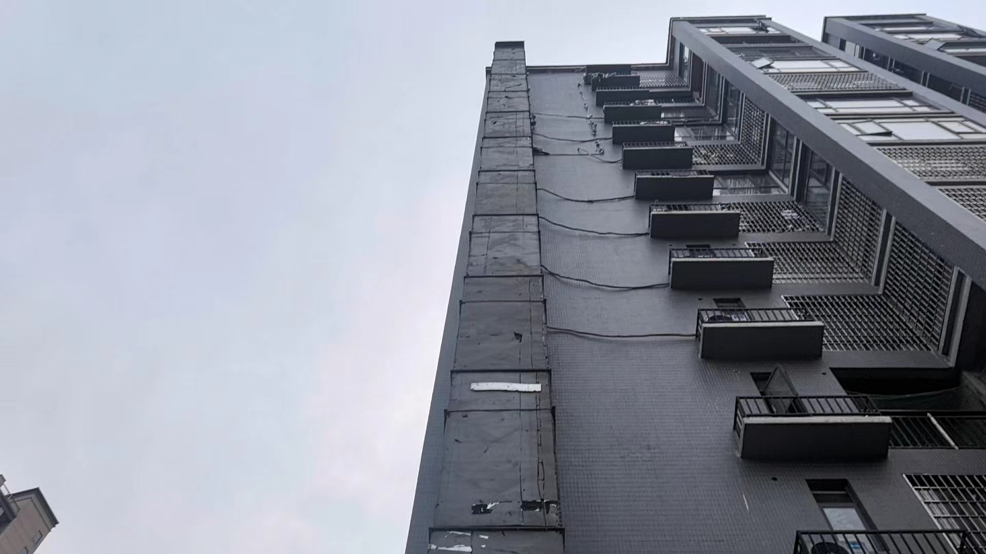 开封长卷膳品餐厅油烟管道清洗清洗油烟管道系统清洗|竖管清洗|高层建筑竖管清洗成功案例